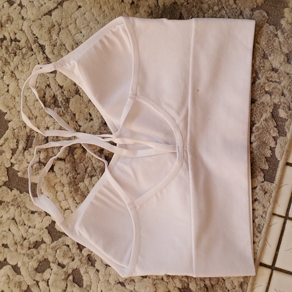 2 pack sport bras - Picture 3 of 3